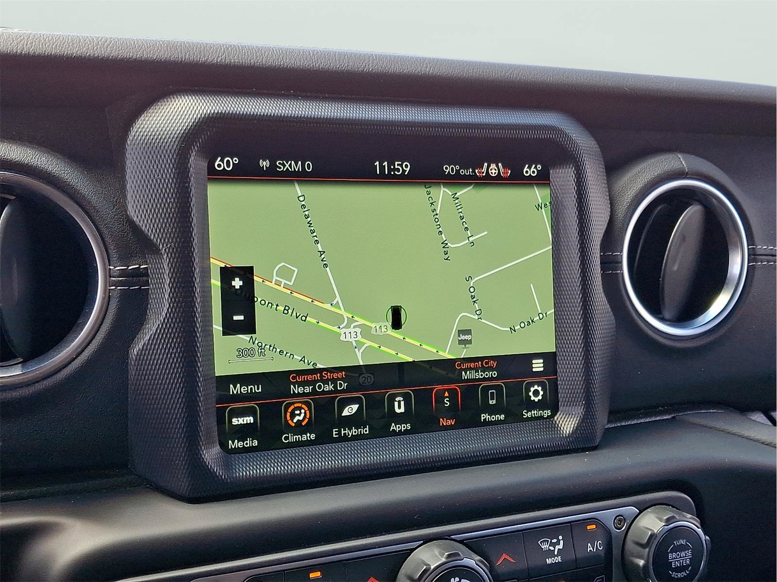 Used 2023 Jeep Wrangler Unlimited Sahara w/ Cold Weather Group AWD/4WD image 16