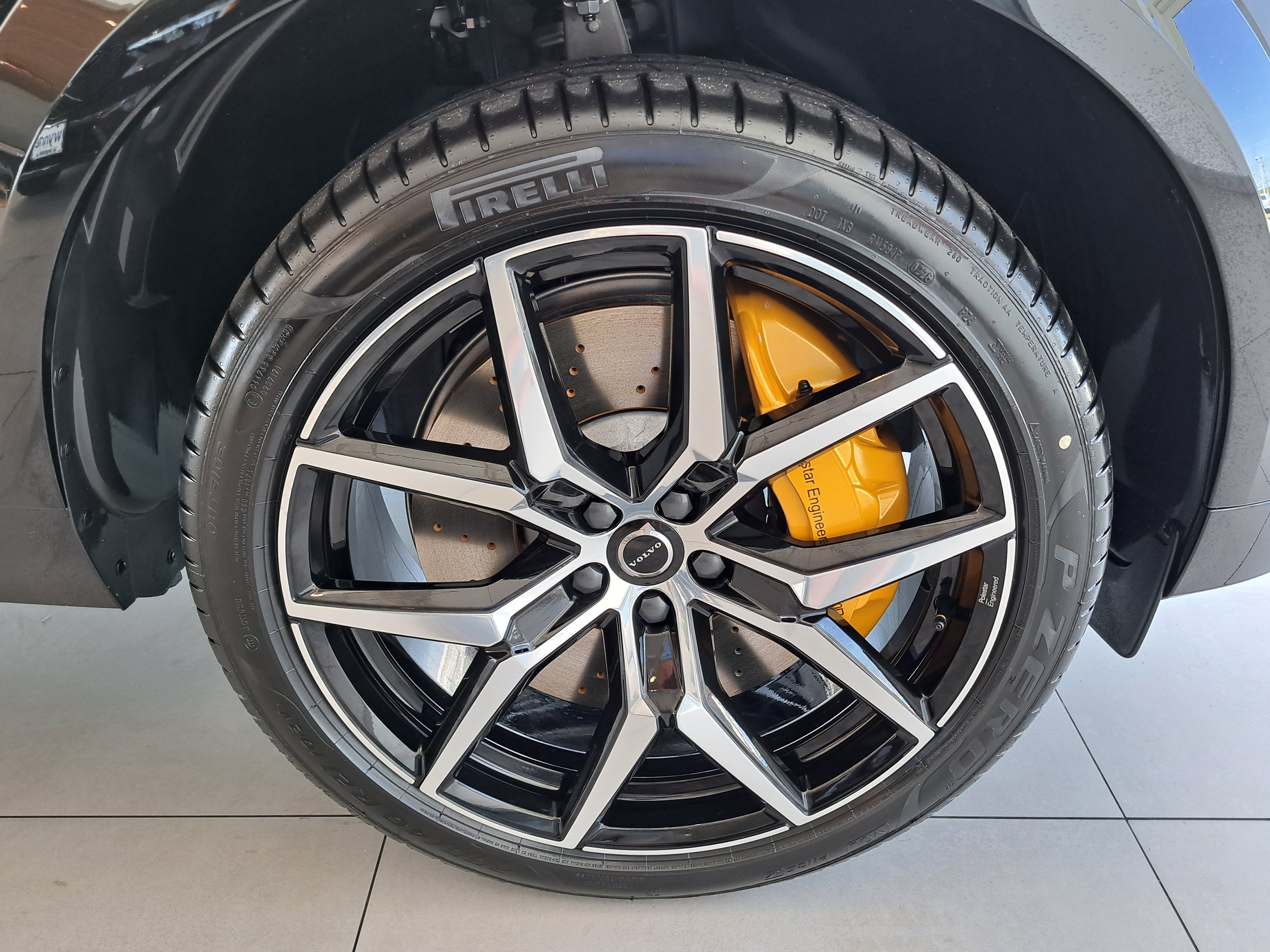 New 2026 Volvo XC60 T8 Polestar AWD/4WD image 10