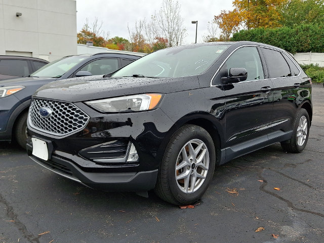 Used 2023 Ford Edge SEL w/ Convenience Package AWD/4WD image 2