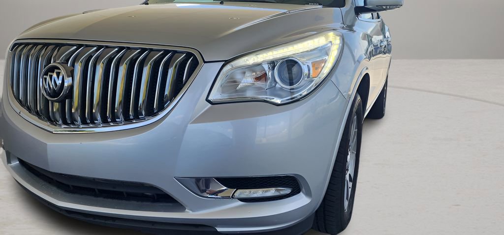 Used 2016 Buick Enclave Leather image 2