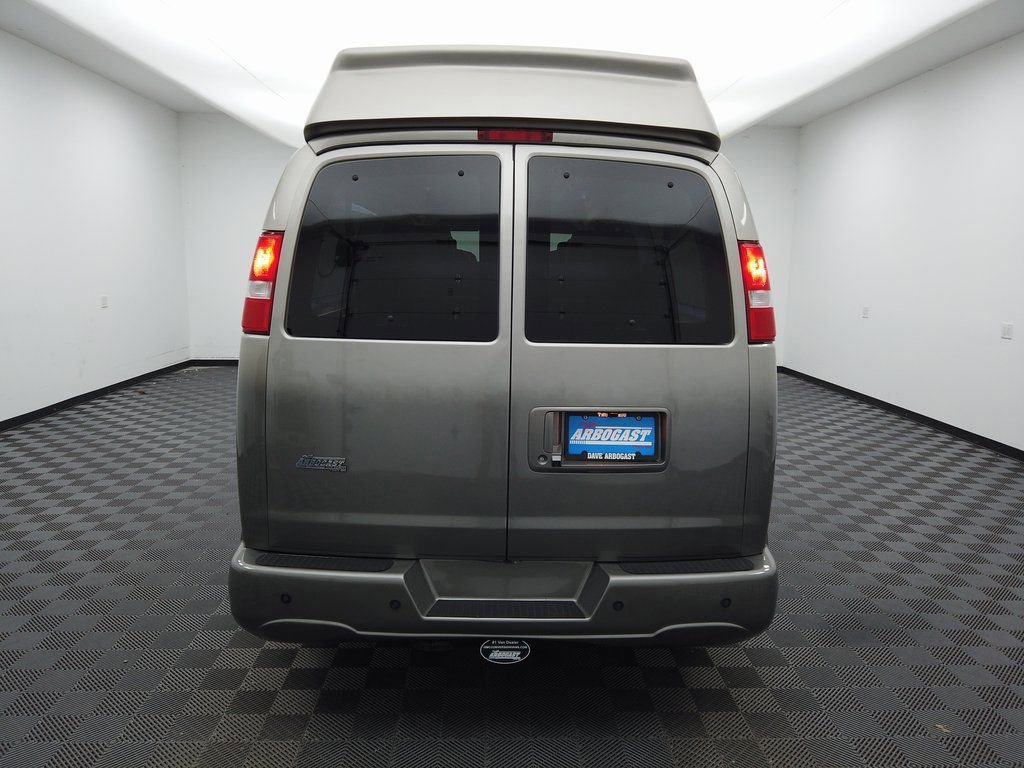 Used 2020 Chevrolet Express 2500 Extended w/ Enhanced Convenience Package image 4