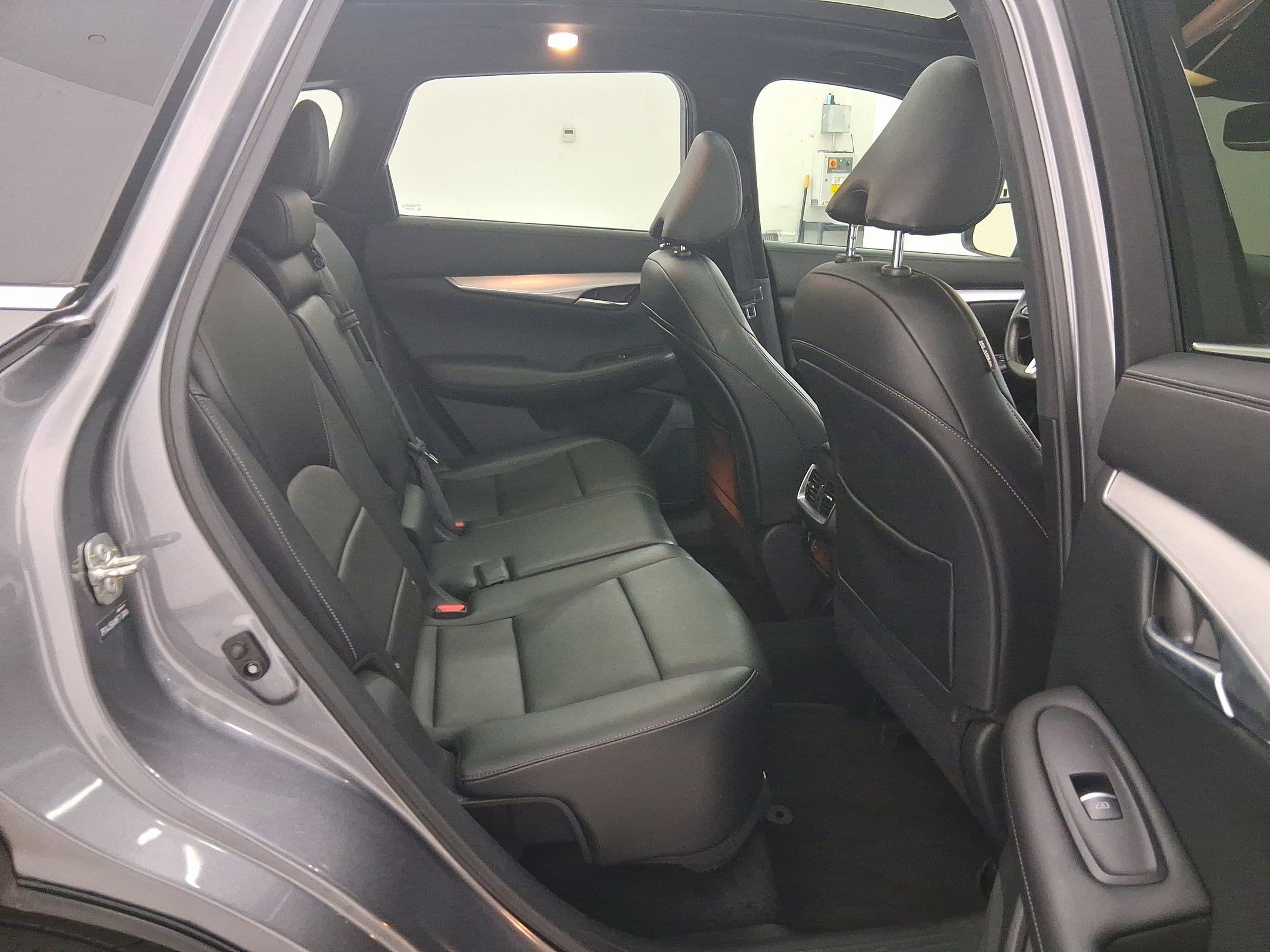 Used 2021 INFINITI QX50 Luxe w/ Appearance Package image 30