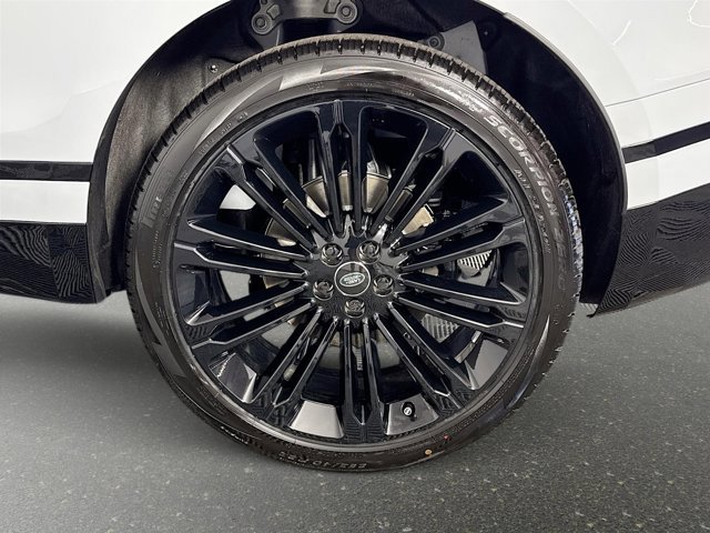 Used 2026 Land Rover Range Rover Velar Dynamic SE image 32