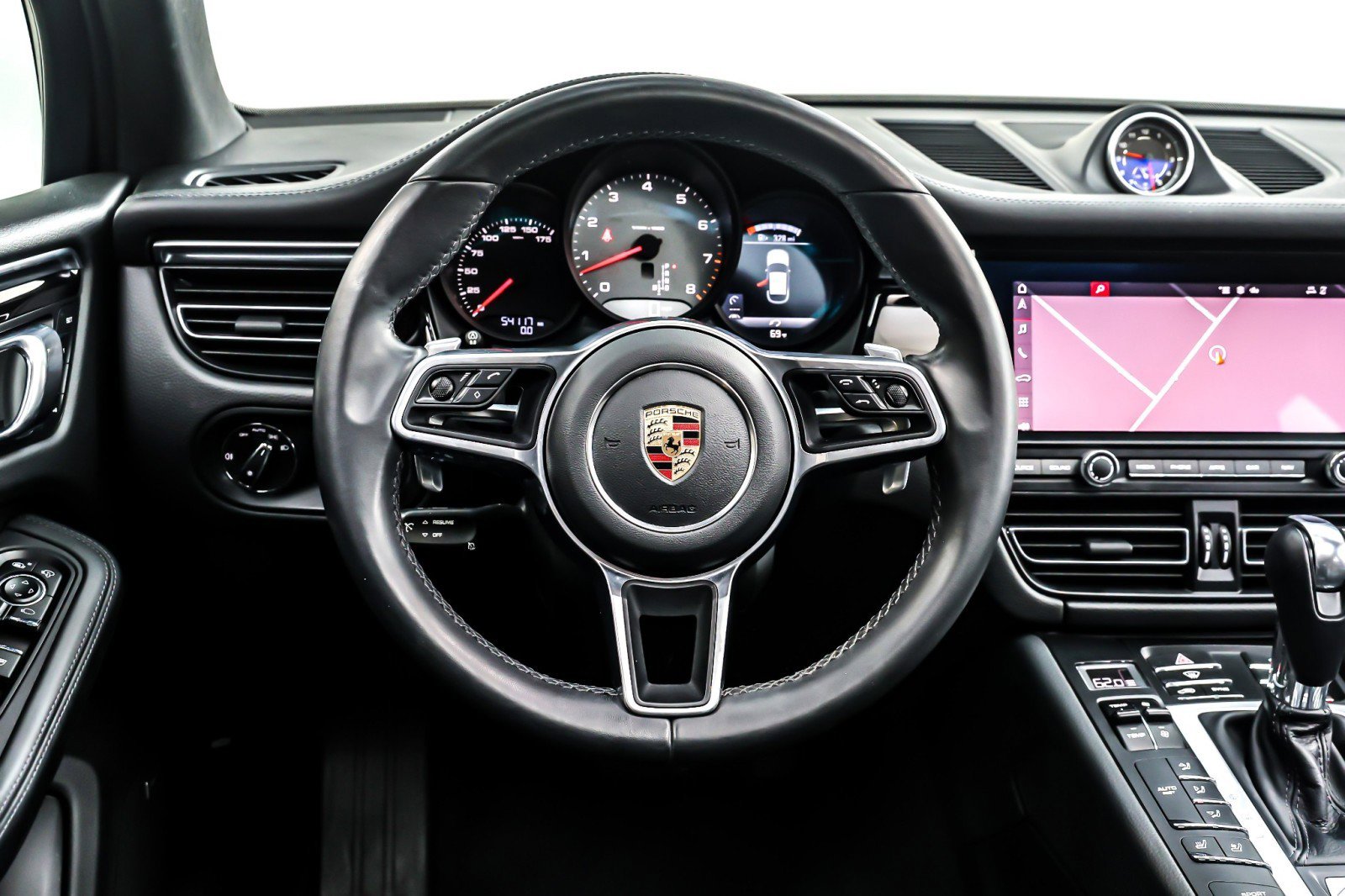 Used 2020 Porsche Macan S image 19