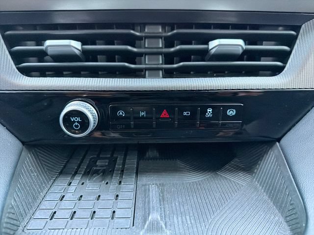 Used 2025 Ford Explorer ST AWD/4WD image 14