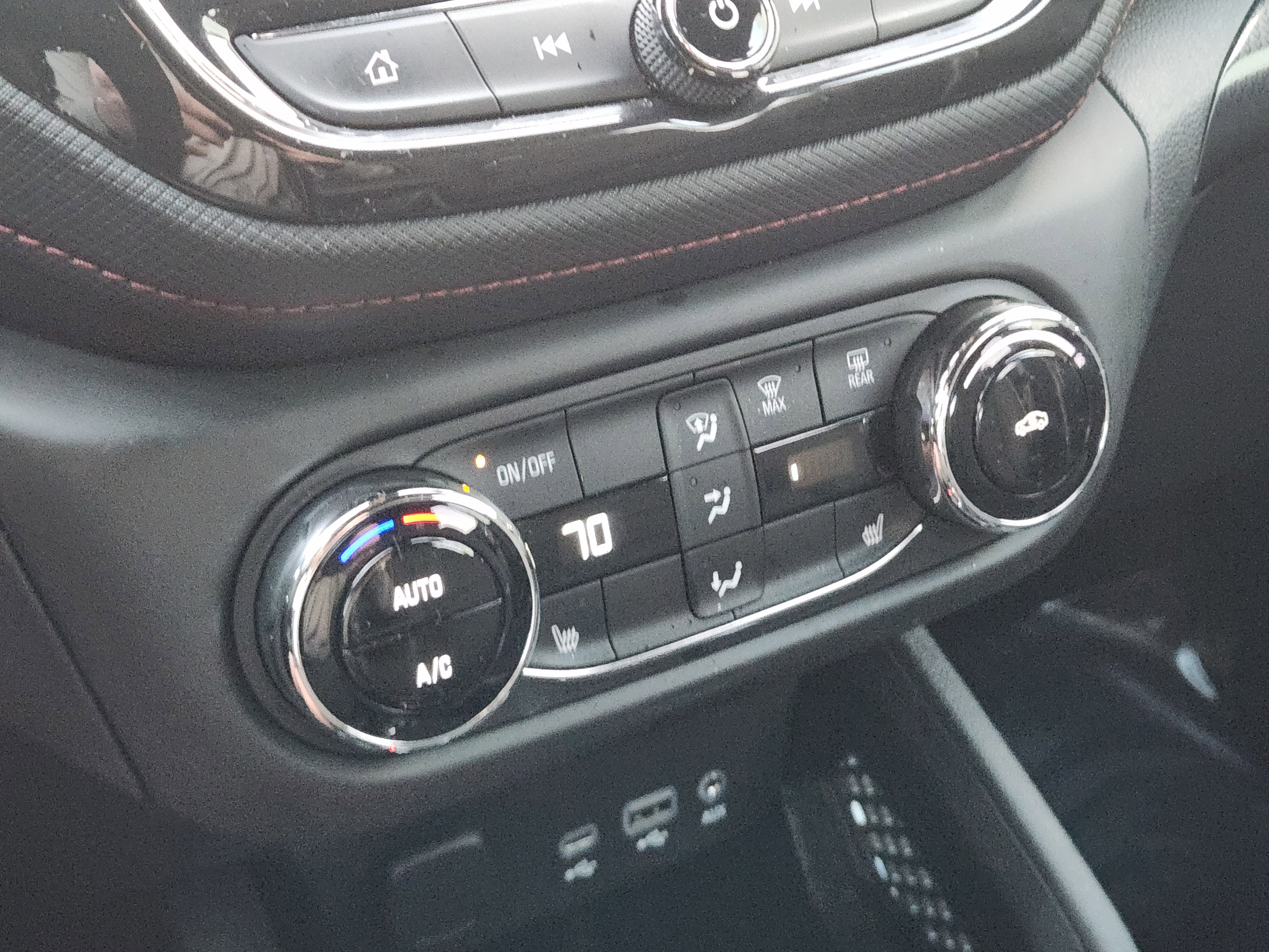 Used 2023 Chevrolet TrailBlazer RS w/ Convenience Package image 21