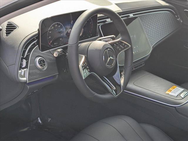 New 2025 Mercedes-Benz E 350 4MATIC Sedan image 3