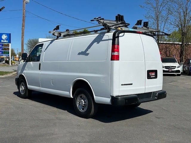 Used 2019 Chevrolet Express 2500 w/ Driver Convenience Package RWD image 3