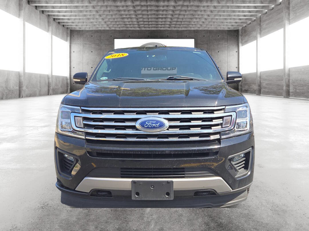 Used 2018 Ford Expedition Max XLT w/ Equipment Group 201A AWD/4WD image 2