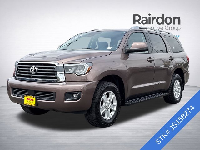 Used 2018 Toyota Sequoia SR5 w/ Carpet Mat Package AWD/4WD image 3