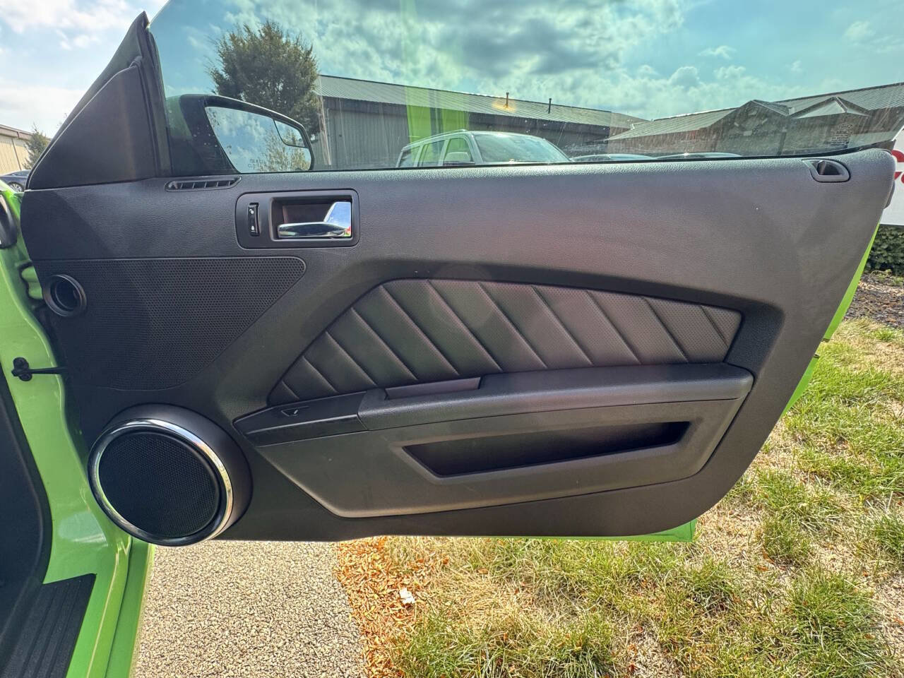 Used 2014 Ford Mustang Premium image 22