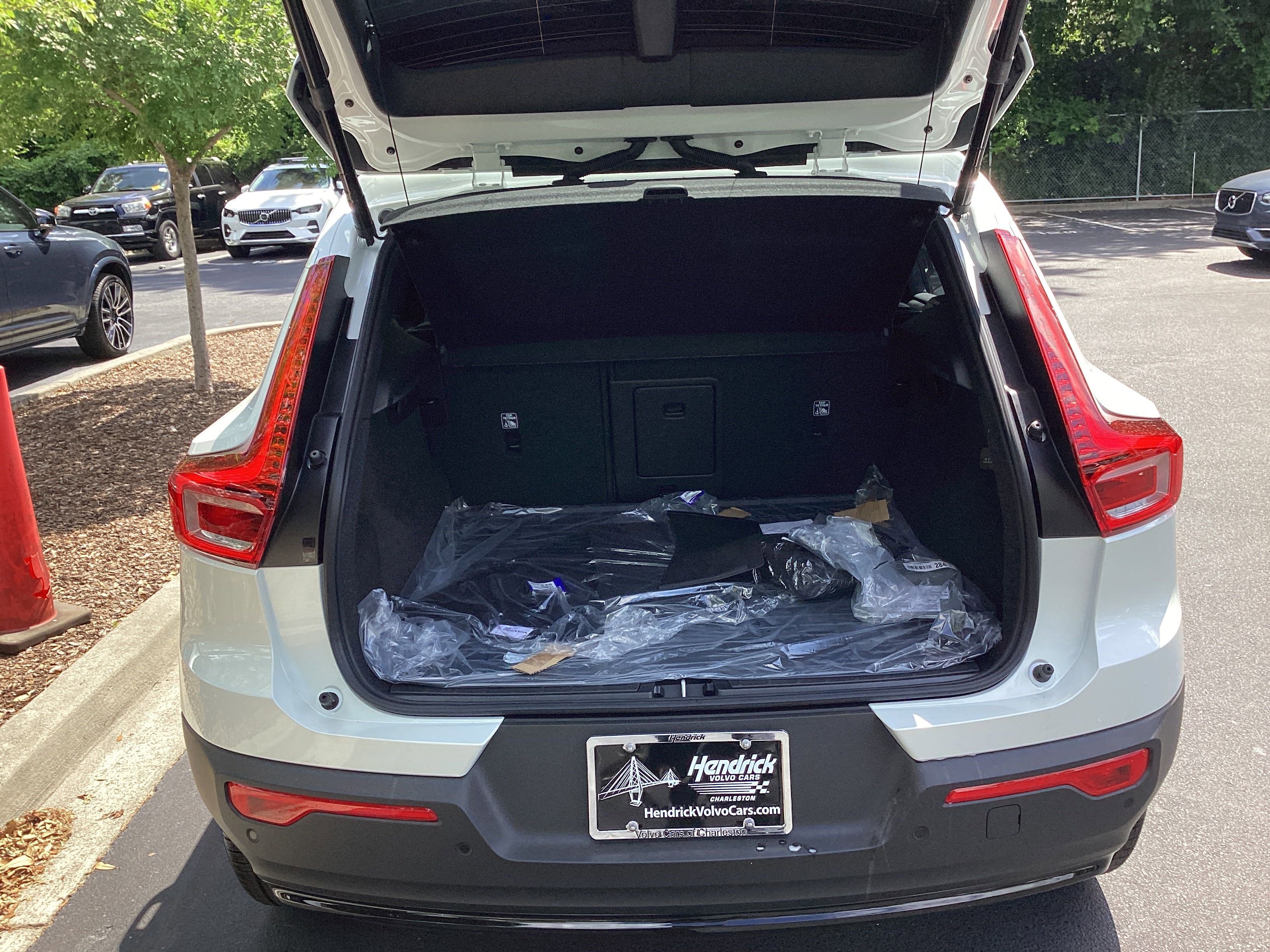 Used 2026 Volvo XC40 B5 Ultra w/ Protection Package Premier image 64