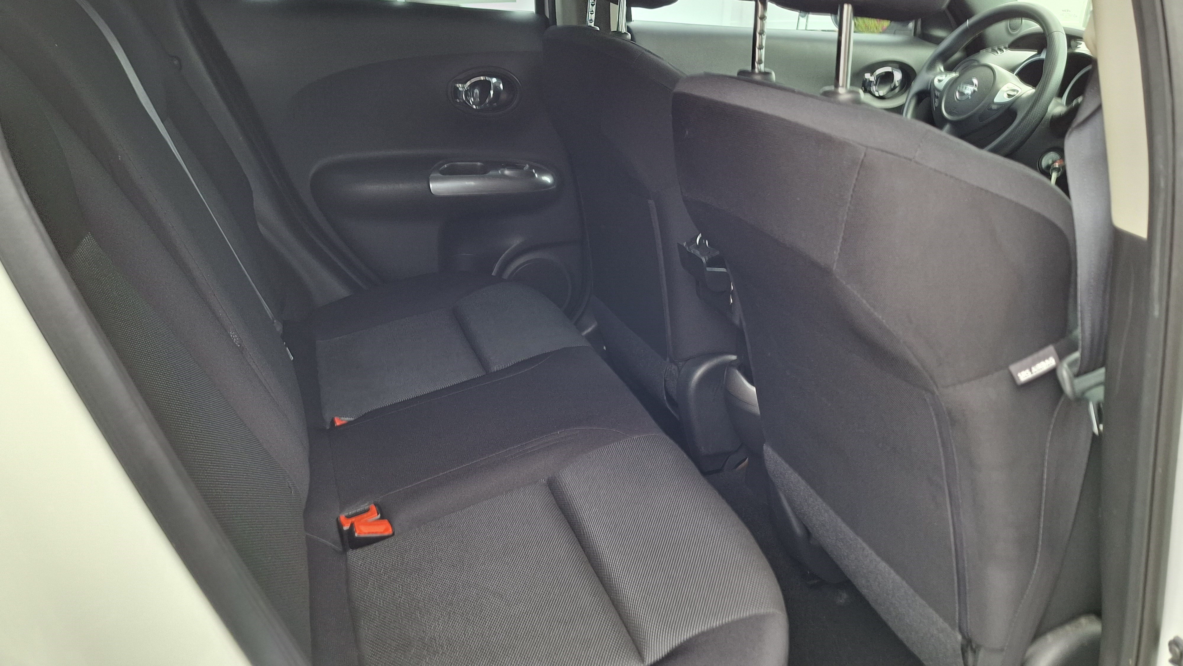 Used 2013 Nissan Juke S FWD image 21