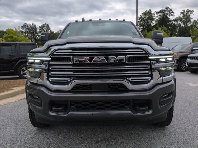 Used 2026 RAM 4500 4x4 Crew Cab DRW w/ Laramie Trim Package image 9