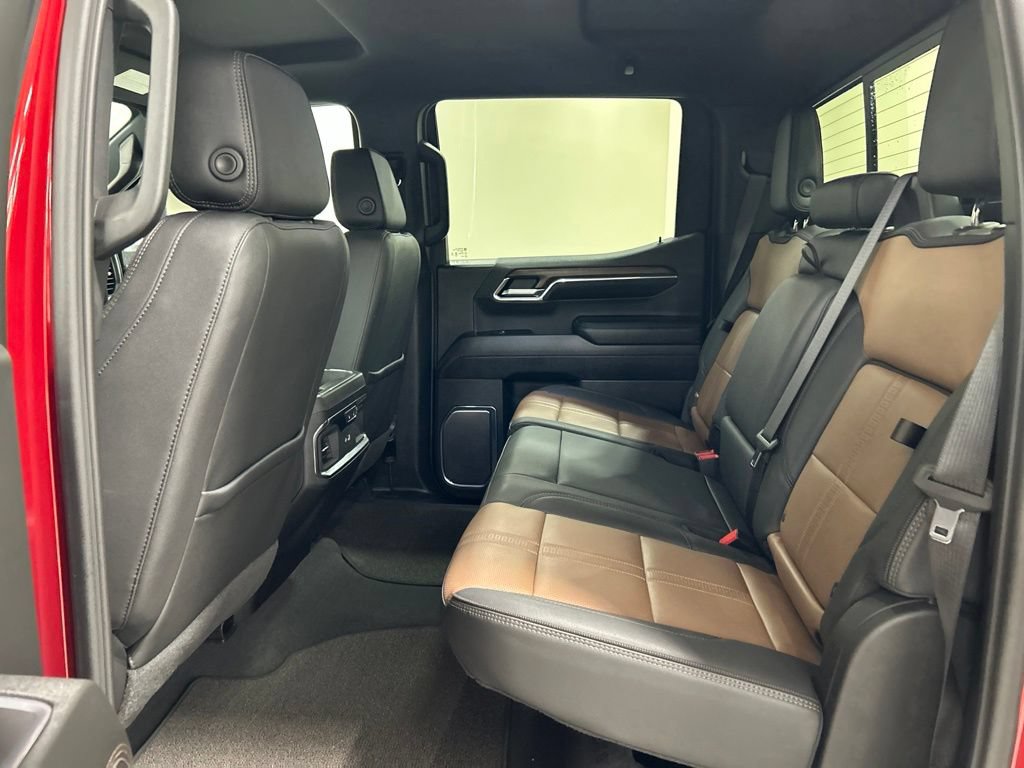Used 2024 Chevrolet Silverado 1500 High Country w/ Max Trailering Package AWD/4WD image 28