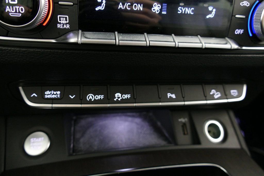 Certified 2022 Audi Q5 2.0T Premium Plus w/ Premium Plus Package AWD/4WD image 23