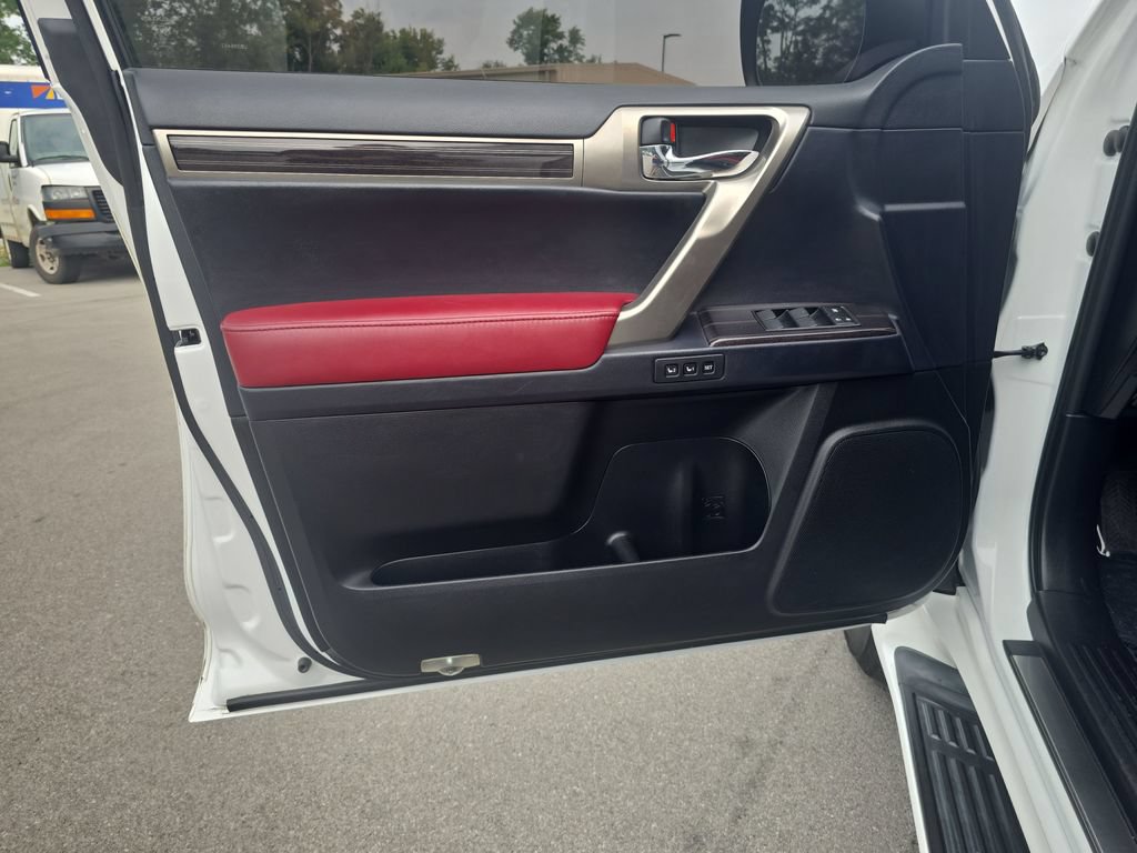 Used 2021 Lexus GX 460 Premium w/ Premium Package AWD/4WD image 12