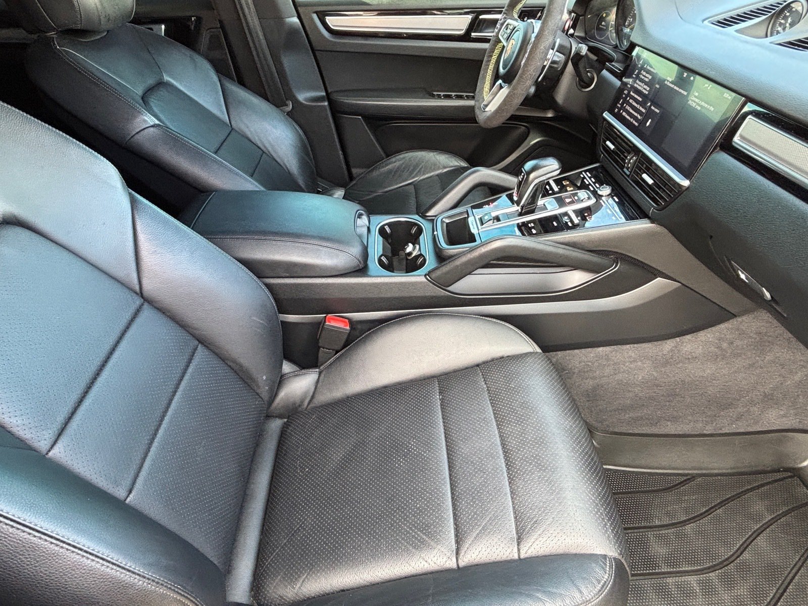 Used 2020 Porsche Cayenne E-Hybrid AWD/4WD image 32