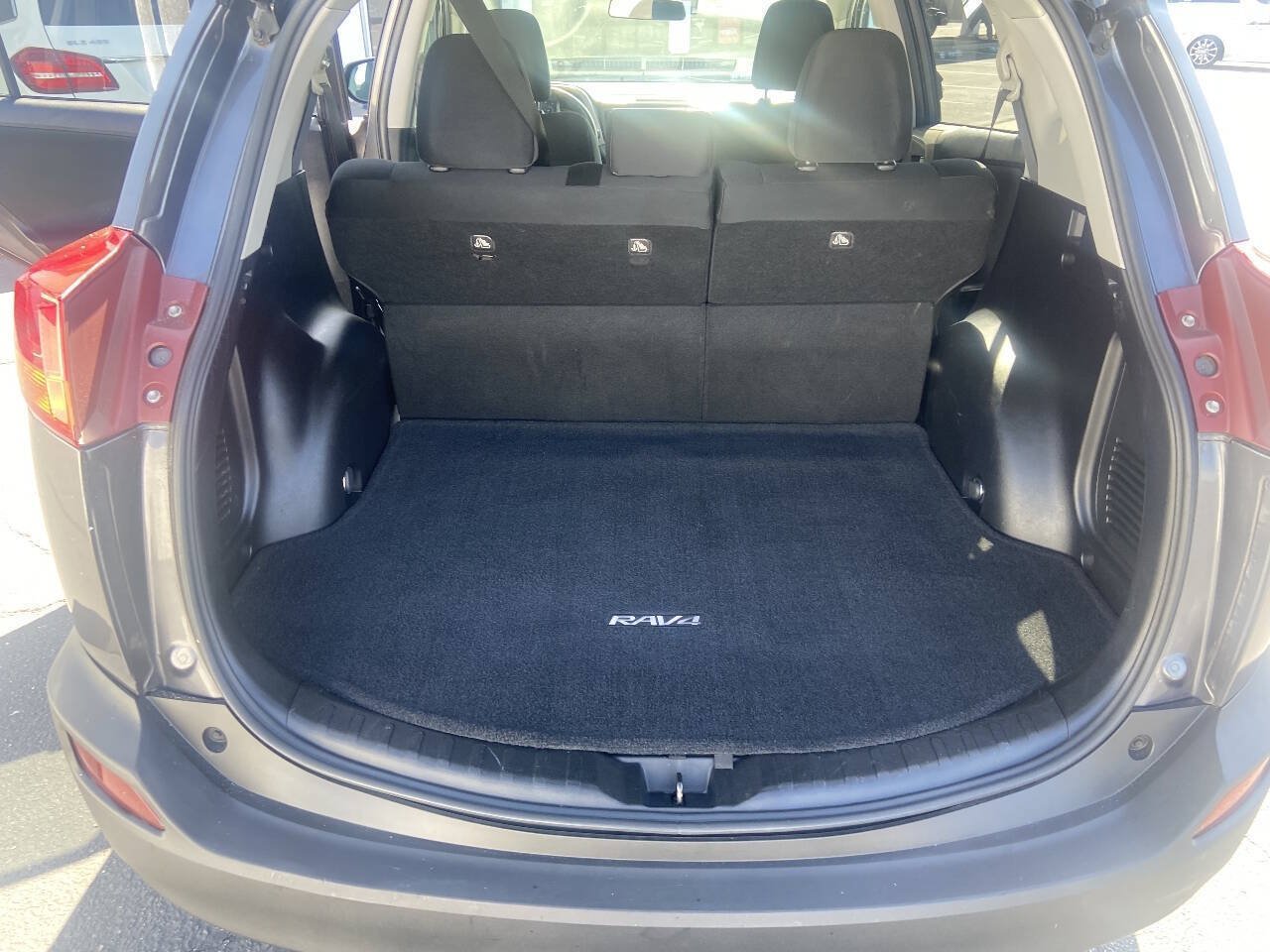 Used 2014 Toyota RAV4 XLE FWD image 6
