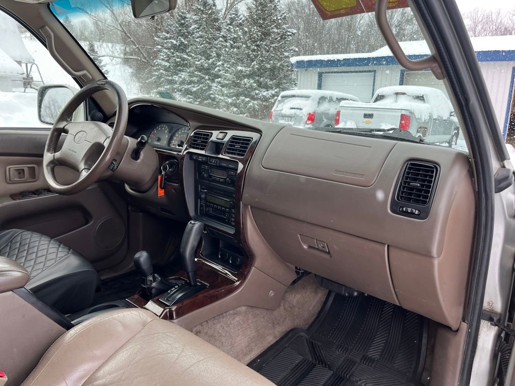 Used 2002 Toyota 4Runner Limited image 24