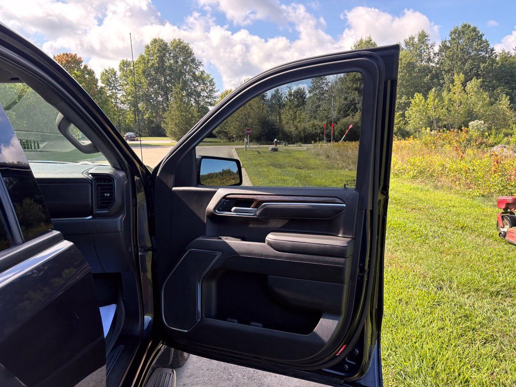Used 2022 GMC Sierra 1500 Elevation w/ LPO, Elevation Black Package AWD/4WD image 31