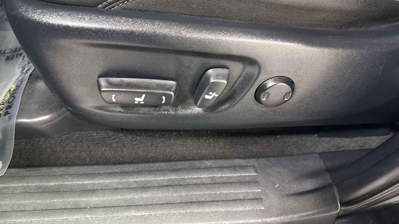 Certified 2019 Toyota 4Runner SR5 Premium image 14