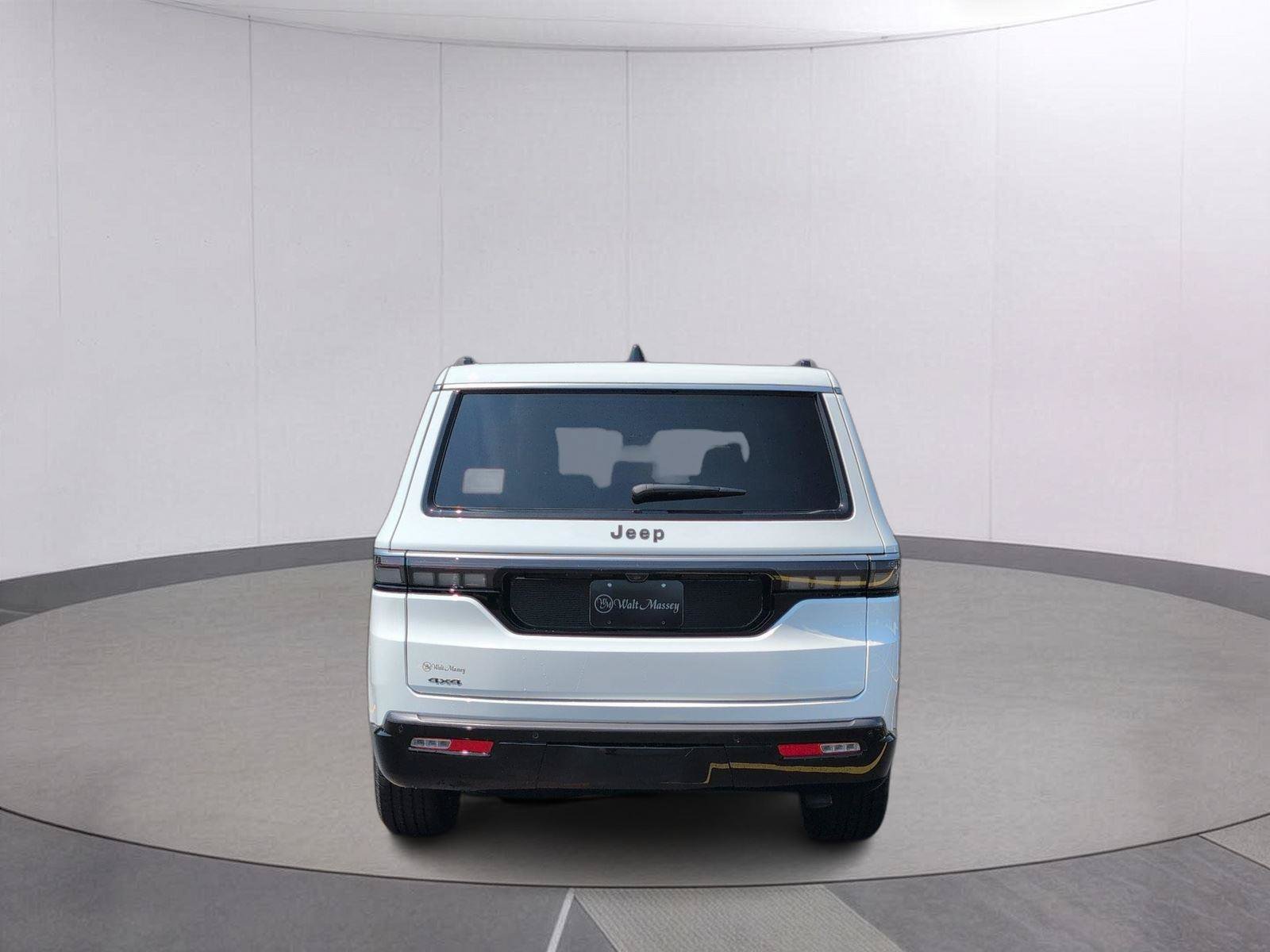 New 2026 Jeep Grand Wagoneer 4WD w/ Premium Group I image 4