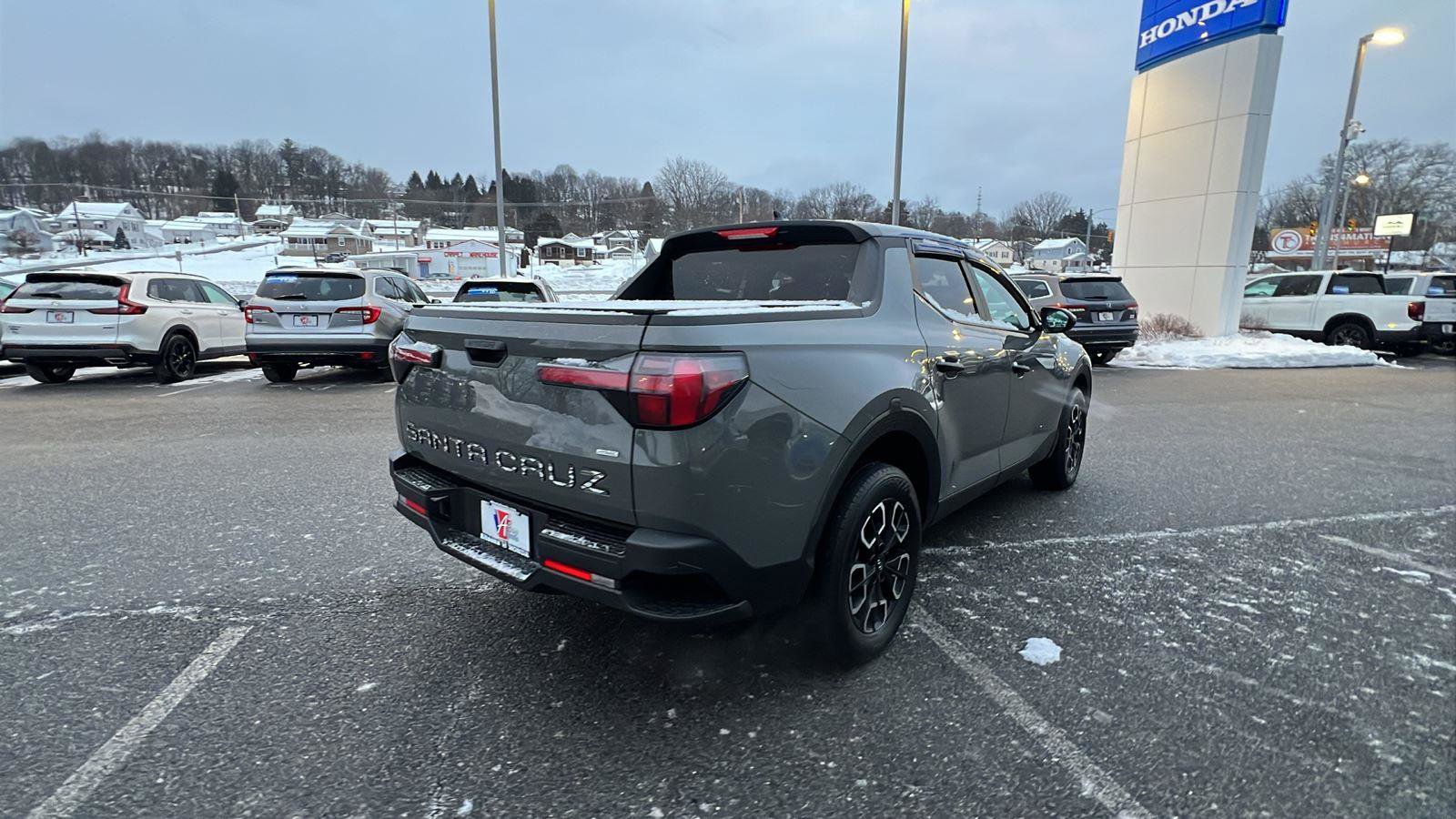 Used 2024 Hyundai Santa Cruz SEL image 4