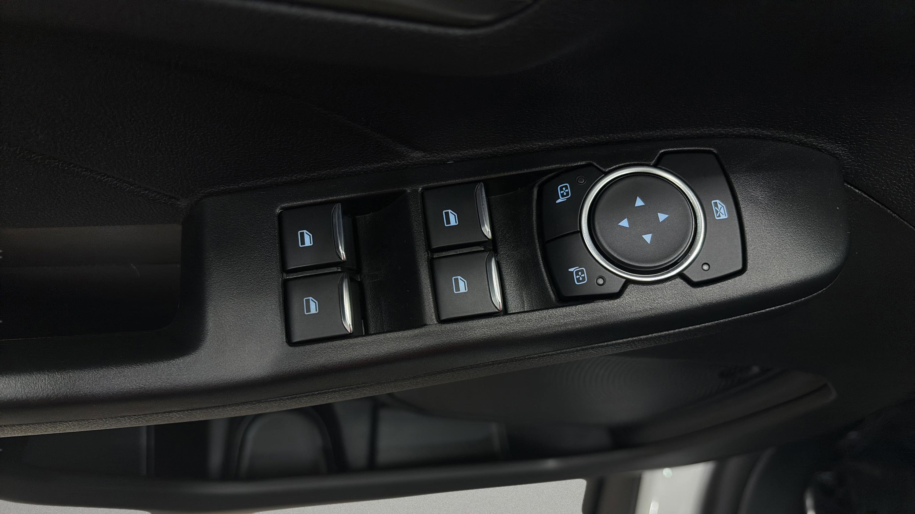 Used 2024 Ford Escape SE image 8