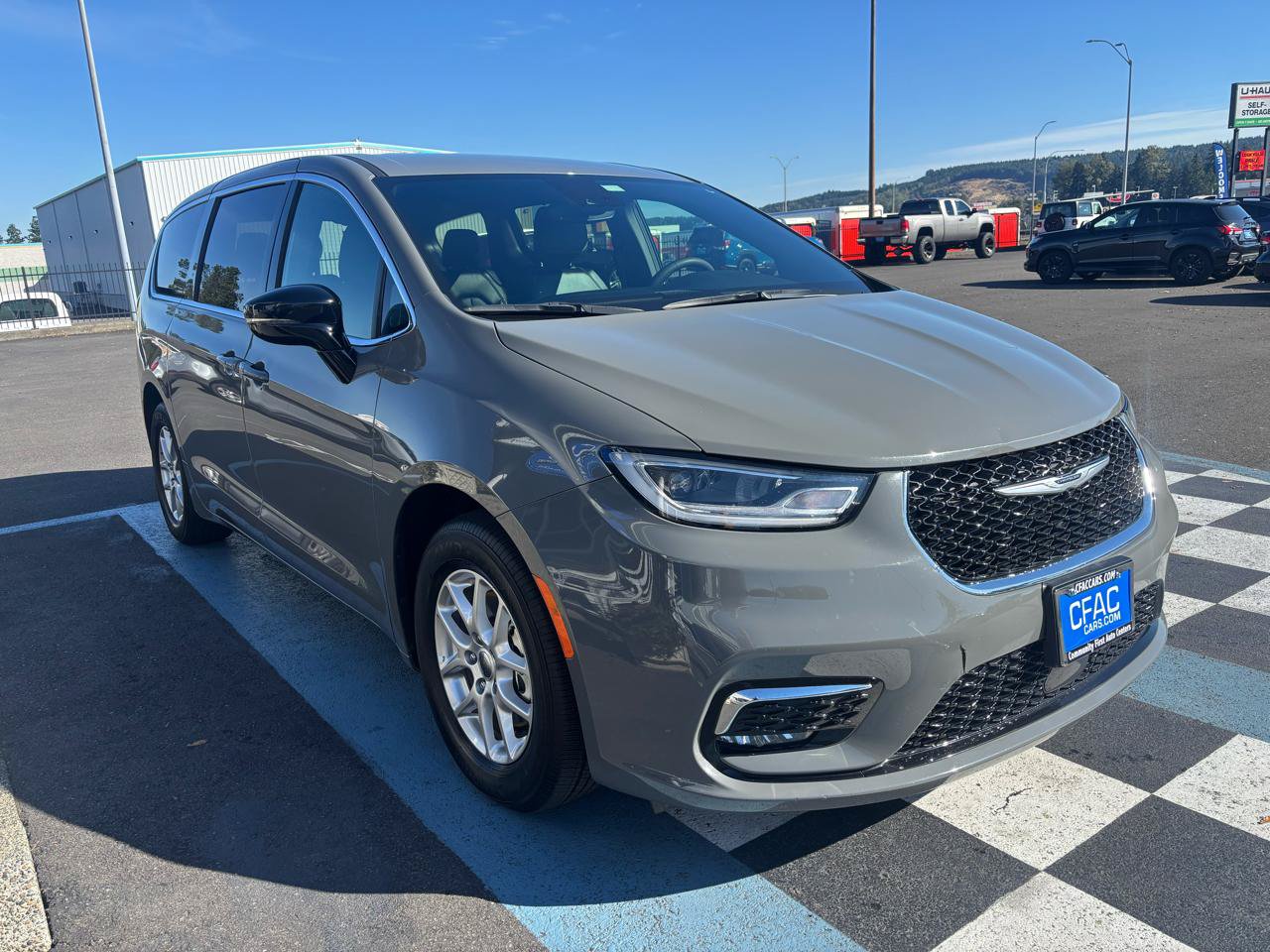 Used 2025 Chrysler Pacifica Select FWD image 7