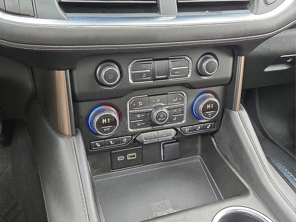 Used 2024 Chevrolet Tahoe High Country w/ Advanced Technology Package image 32