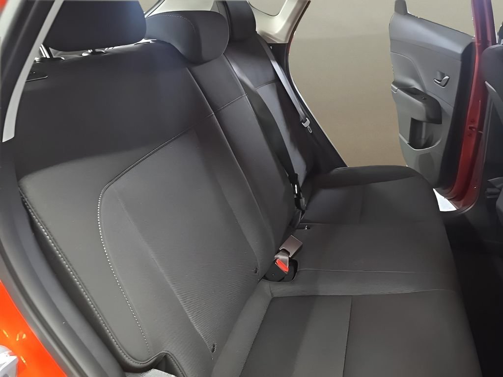 Certified 2026 Hyundai Kona SE AWD/4WD image 18