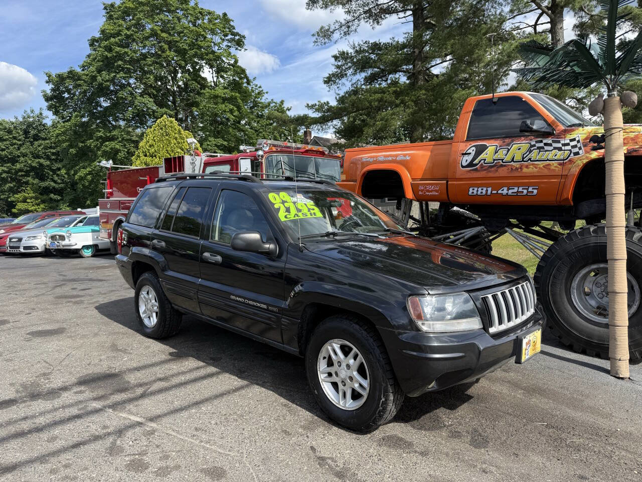 Used 2004 Jeep Grand Cherokee Laredo w/ Convenience Group image 2