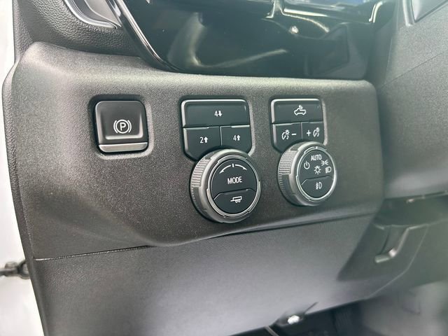 Used 2024 Chevrolet Silverado 2500 LT AWD/4WD image 20