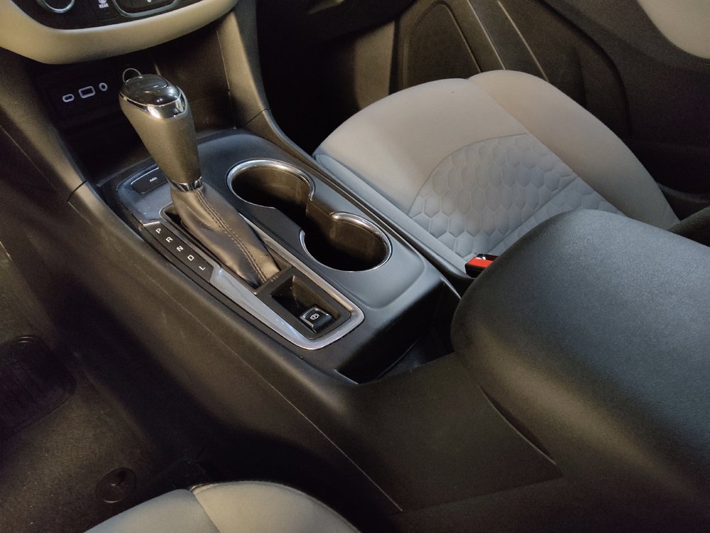 Used 2019 Chevrolet Equinox LS AWD/4WD image 26