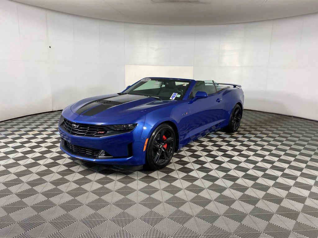 Used 2023 Chevrolet Camaro LT w/ RS Package image 6