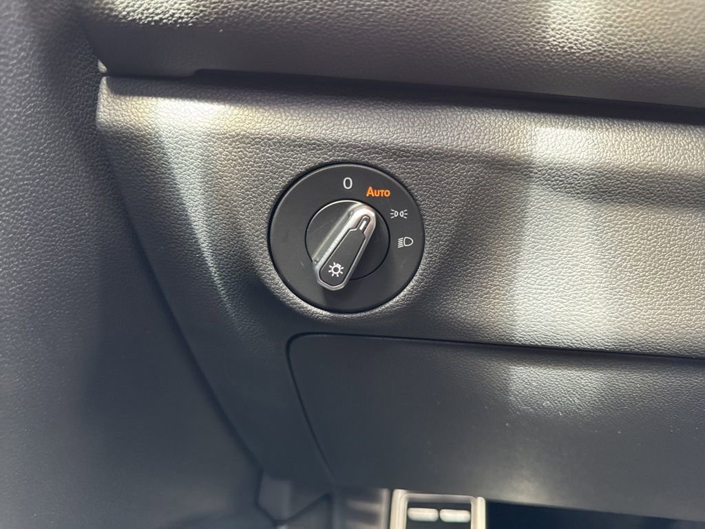 New 2025 Volkswagen Jetta Sport image 29