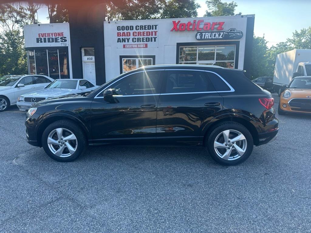 Used 2019 Audi Q3 2.0T Premium Plus w/ Premium Plus Package AWD/4WD image 1