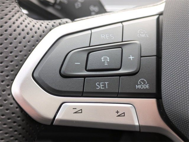 New 2026 Volkswagen Tiguan SE R-Line image 29