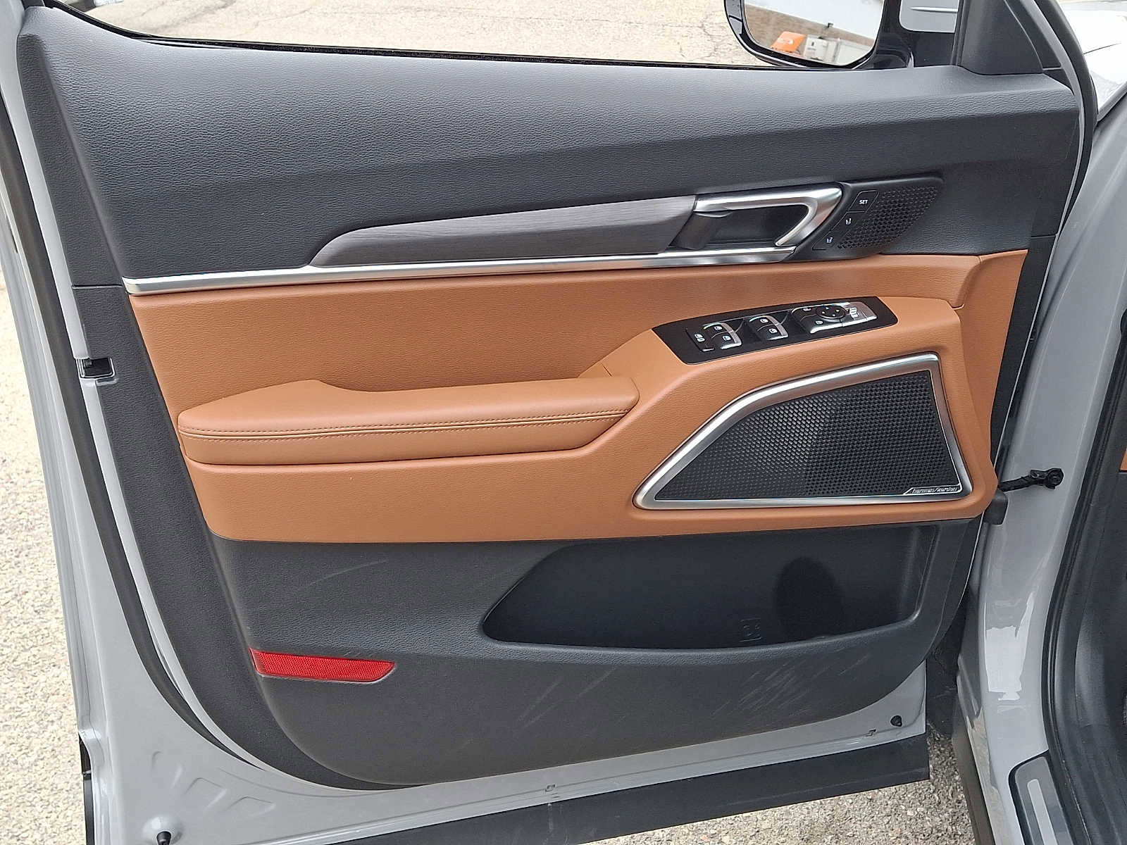 Used 2024 Kia Telluride SX Prestige X-Pro image 13