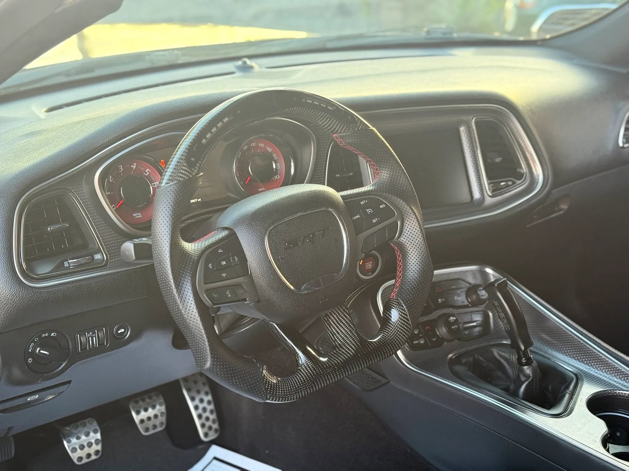 Used 2016 Dodge Challenger SRT Hellcat image 14