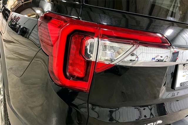 Certified 2023 GMC Acadia SLE w/ Driver Convenience Package image 8