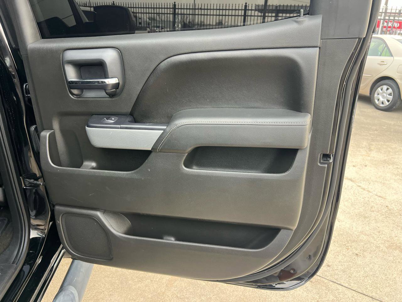 Used 2015 Chevrolet Silverado 1500 LTZ Z71 w/ Midnight Edition AWD/4WD image 23