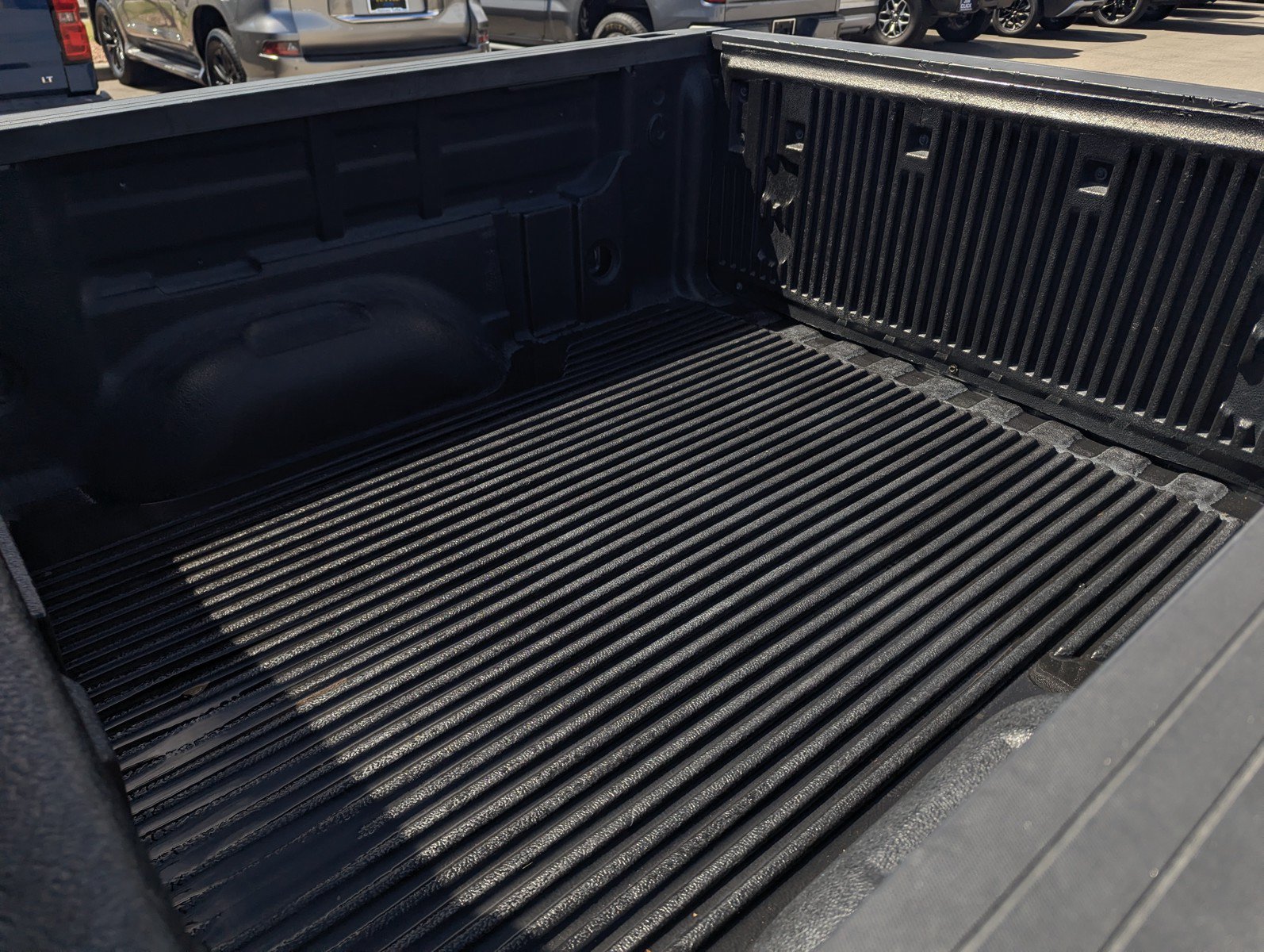 Used 2018 Chevrolet Colorado LT RWD image 8