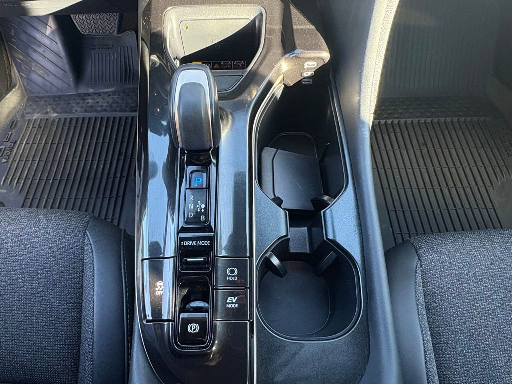 Certified 2024 Toyota Crown XLE AWD/4WD image 20