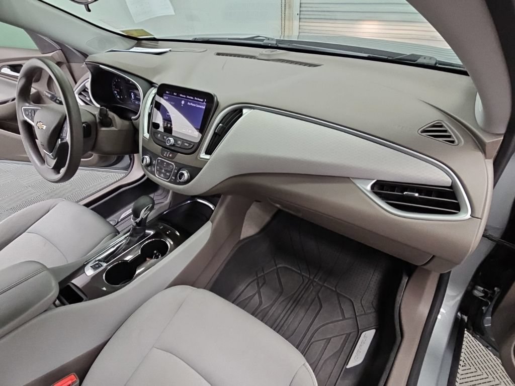 Used 2024 Chevrolet Malibu LT FWD image 36