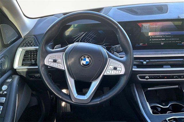 Used 2023 BMW X7 xDrive40i w/ Premium Package image 5