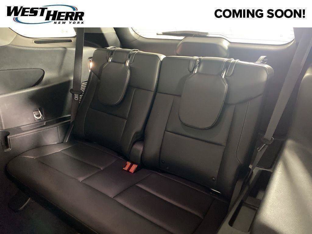 Used 2024 Ford Explorer XLT w/ Equipment Group 202A AWD/4WD image 48