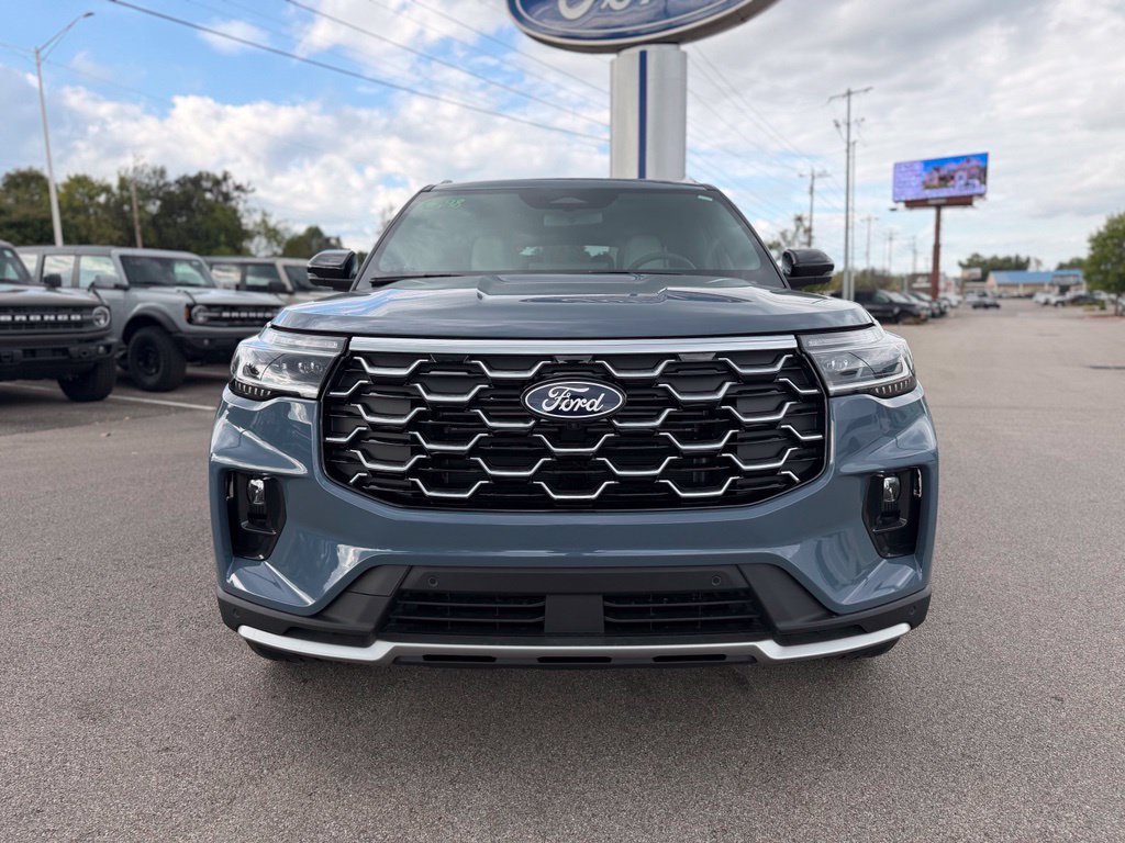 New 2027 Ford Explorer Platinum w/ LUX Leather Package AWD/4WD image 2