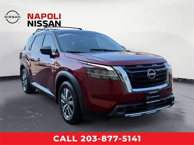 Used 2023 Nissan Pathfinder SL